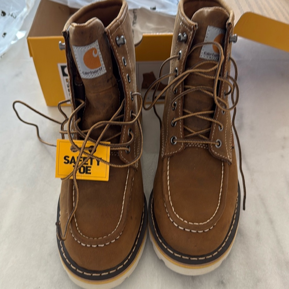New in box women’s carhartt waterproof 6 inch wedge work boot steal toe size 9